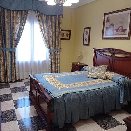 Apartamento Turistico Antigua Universidad Almagro Eksteriør bilde