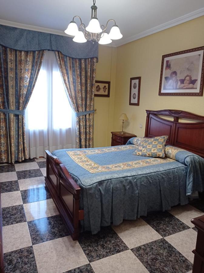 Apartamento Turistico Antigua Universidad Almagro Eksteriør bilde